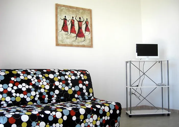 农家乐 阿格瑞斯莫提酒店 *